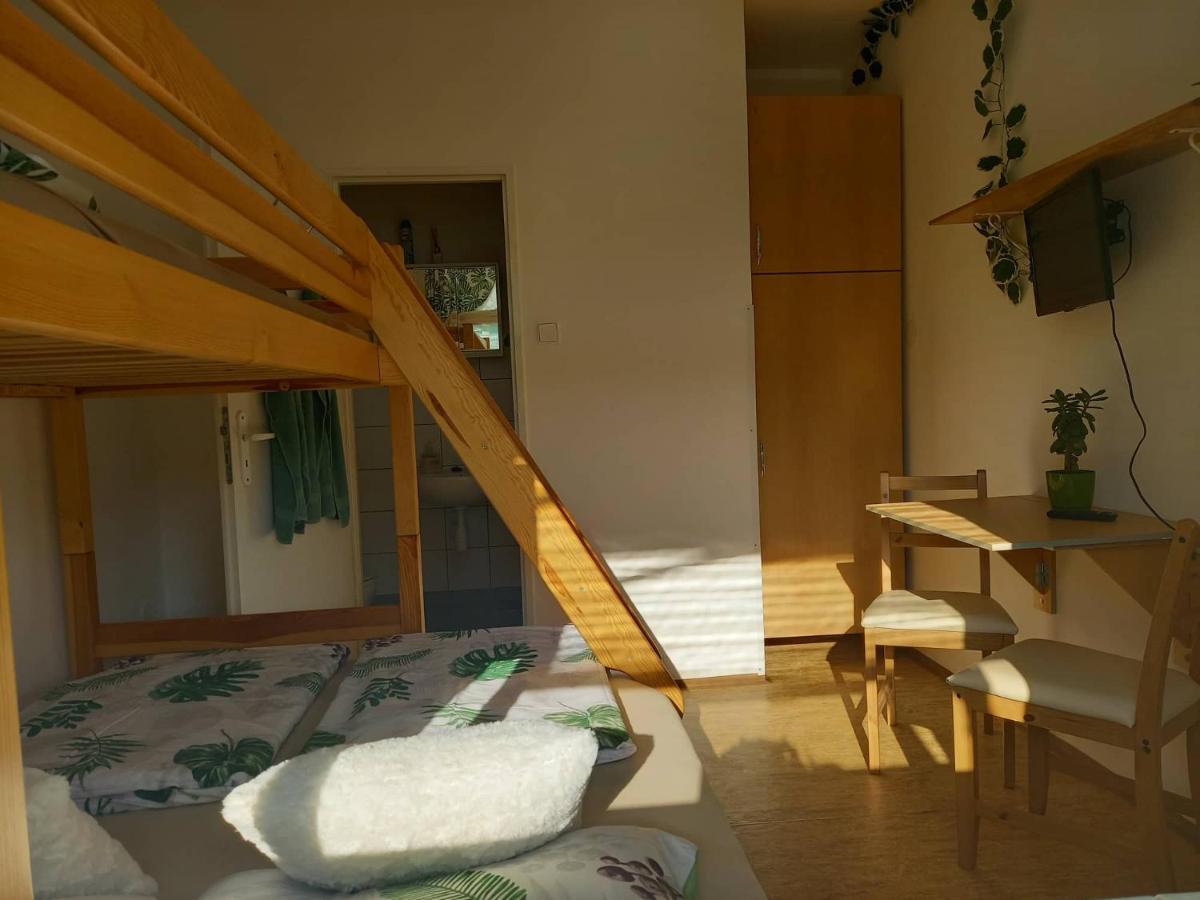 Afrodita Hotel Sturovo Luaran gambar