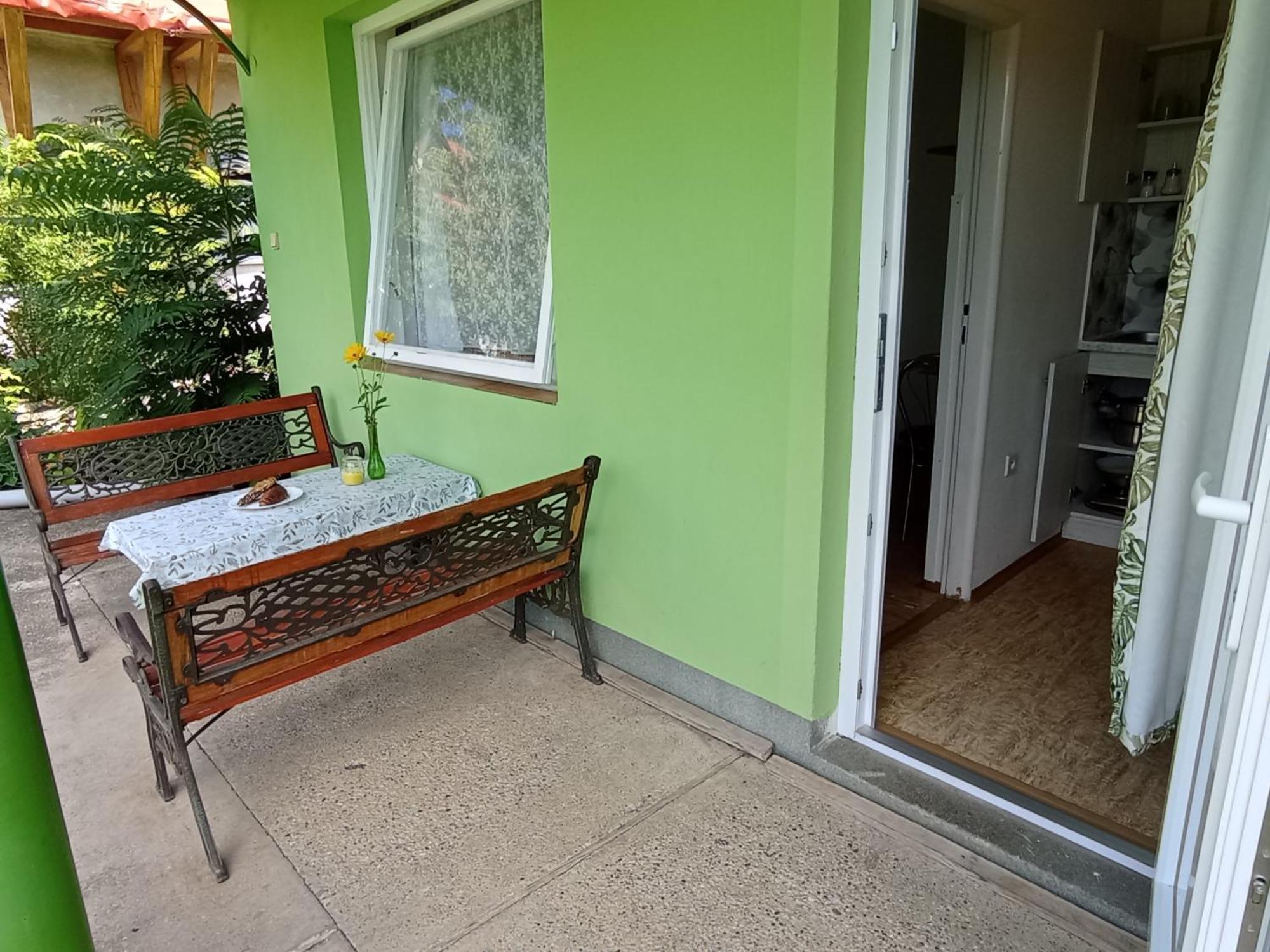Afrodita Hotel Sturovo Luaran gambar