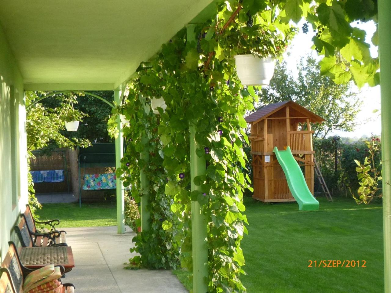 Afrodita Hotel Sturovo Luaran gambar